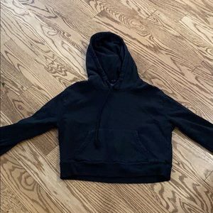 Black crop hoodie